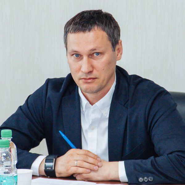 Поздравляем с днем рождения Олега Саитова!