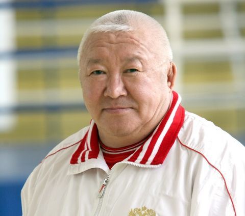 В Якутии спортивной школе олимпийского резерва по боксу присвоено имя Артура Пахомова