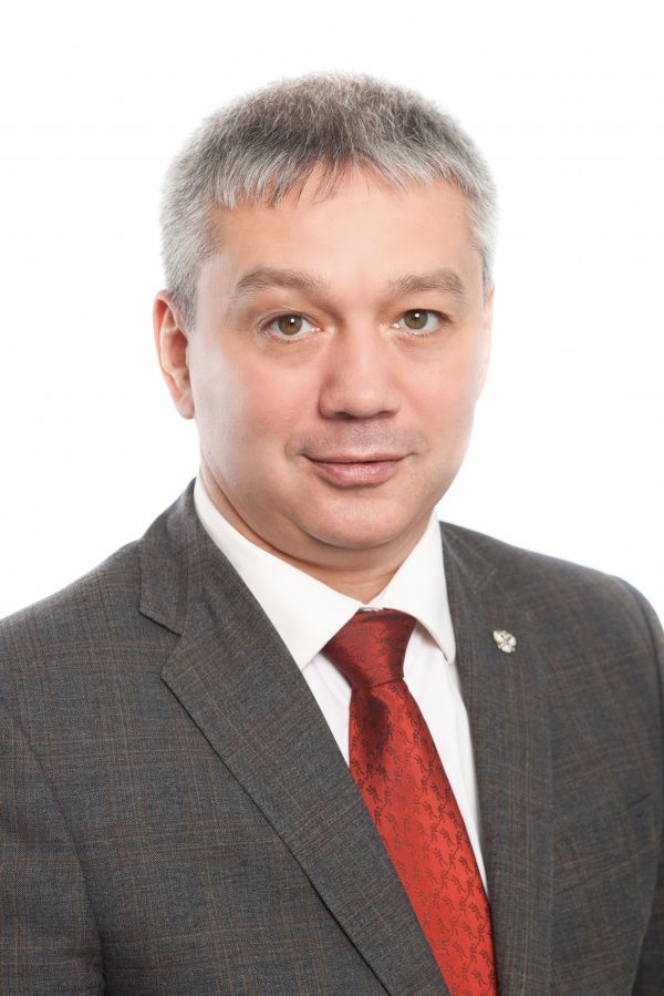  Поздравляем с Днем рождения Эдуарда Ириковича Абдульманова