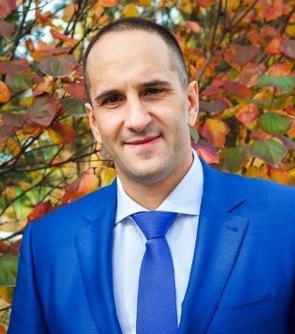 Поздравляем Александра Анатольевича Фадеева Поздравляем Александра Анатольевича Фадеева