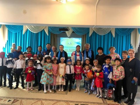 Представители совета чемпионов Федерации бокса России посетили детский дом в Республике Бурятия 