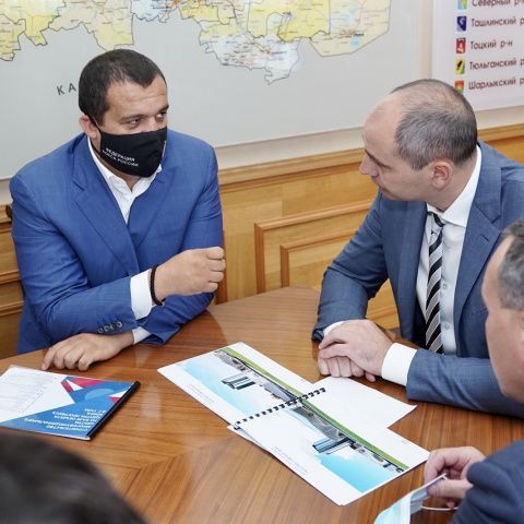Умар Кремлёв встретился с губернатором Оренбургской области