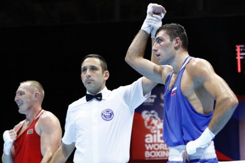 Георгий Кушиташвили вышел в четвертьфинал чемпионата мира