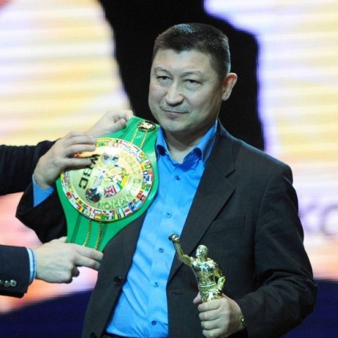 Поздравляем Юрия Арбачакова Поздравляем Юрия Арбачакова