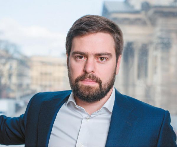 Поздравляем с Днём рождения Максима Владимировича Жукова! 