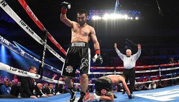 Бетербиев защитил титул чемпиона IBF