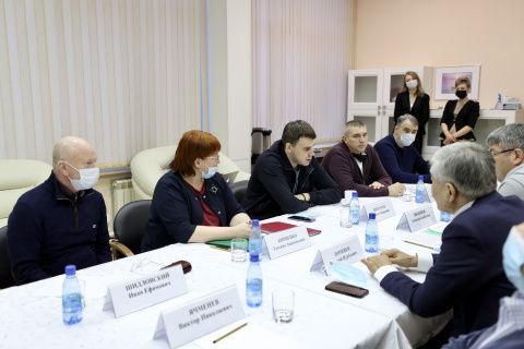 Глава Республики, министр спорта Бурятии и генеральный секретарь Федерации бокса России обсудили перспективы развития бокса в регионе