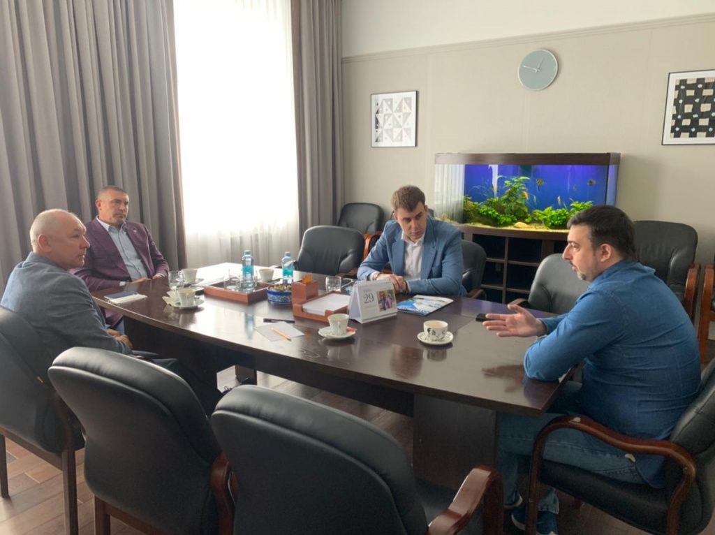 Встреча с ректором СФУ.jpeg WhatsApp Image 2021-06-29 at 08.45.47.jpeg